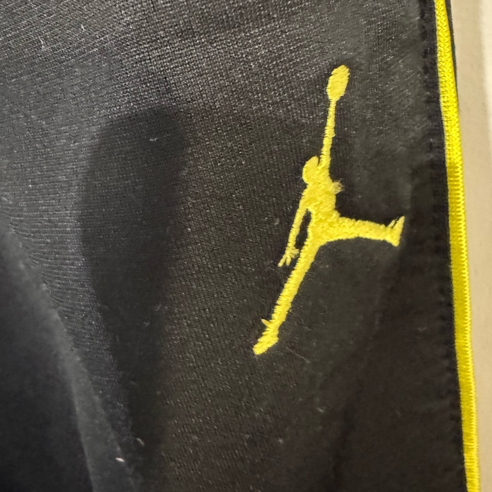 Youth Jordan Jumpman Black Track Pants Yellow Stripe Size L 12-13Y - Picture 5 of 5